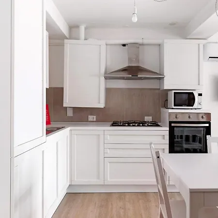 Apartment Bright And Cozy By Wonderful Italy